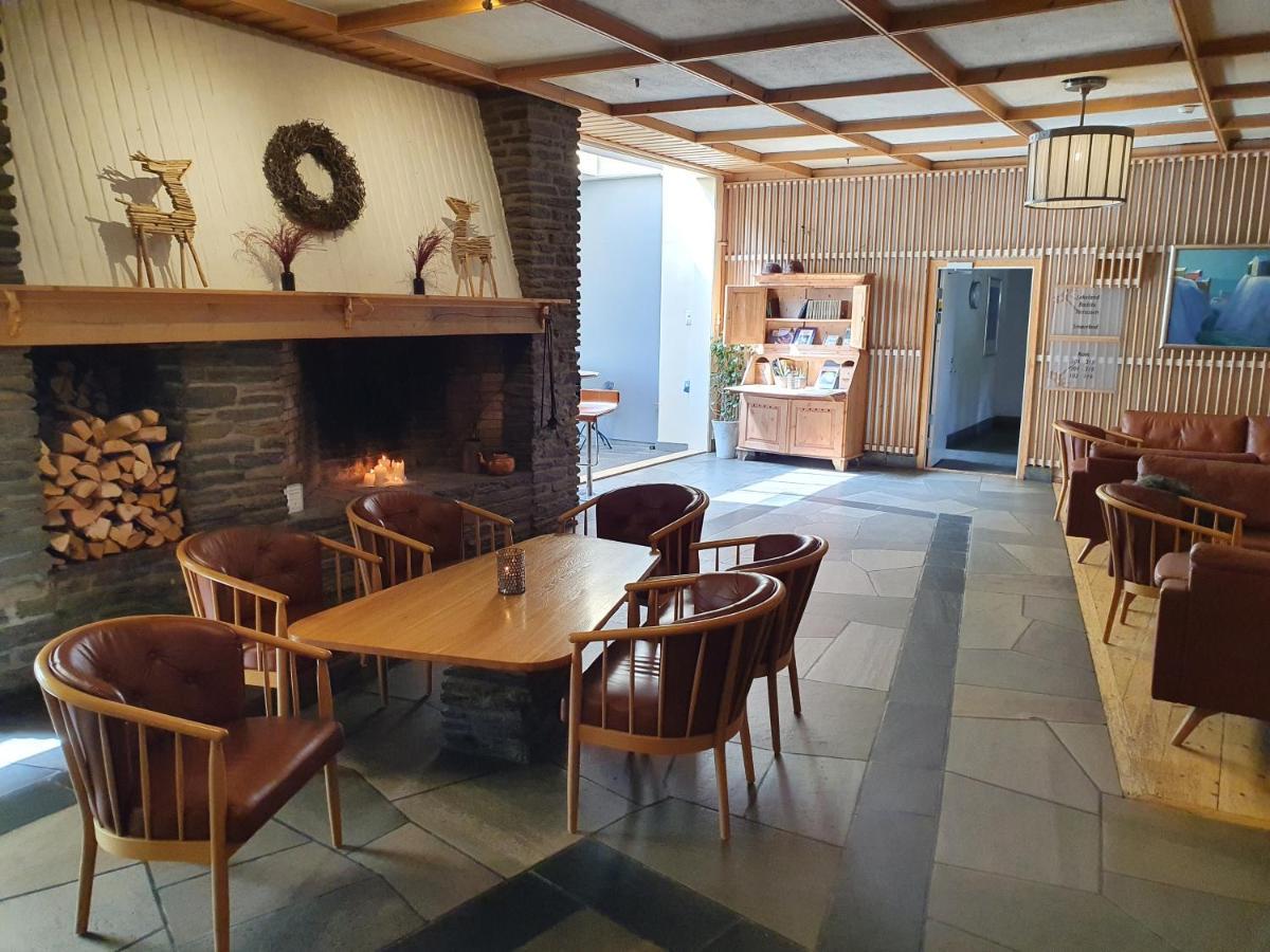 Roros Hotell - Bad & Velvaere Екстериор снимка
