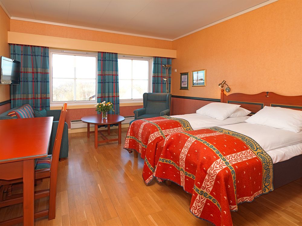 Roros Hotell - Bad & Velvaere Екстериор снимка